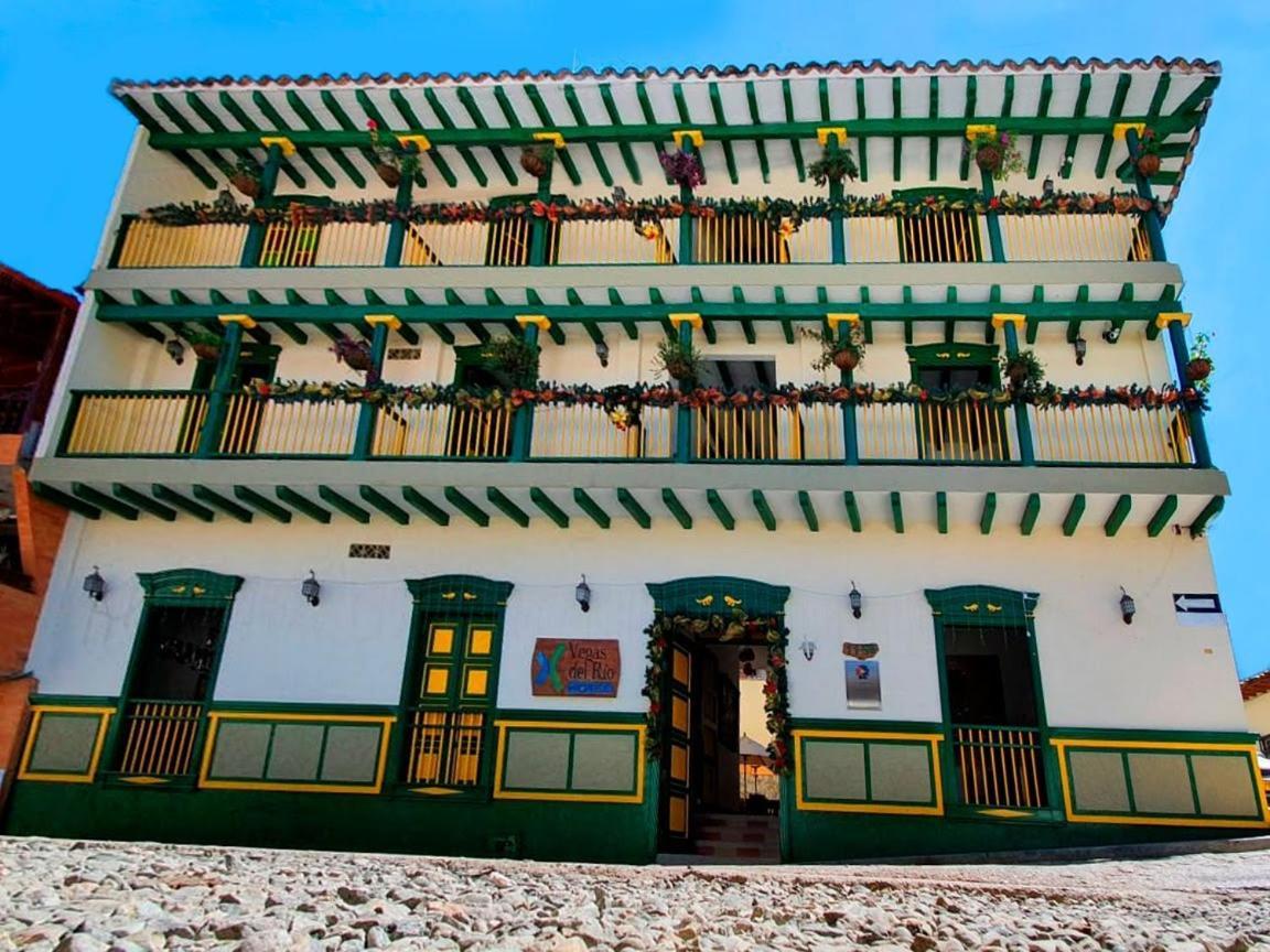 Hotel Vegas Del Rio Támesis Extérieur photo